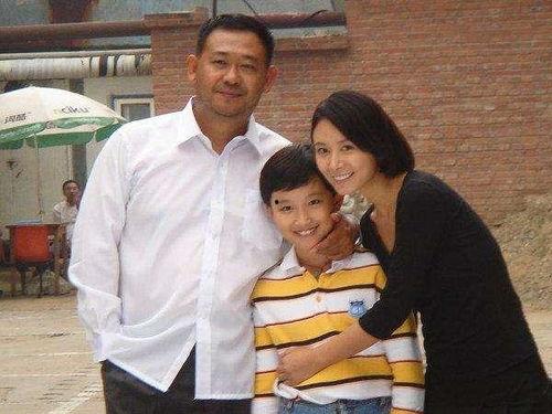 梁家仁老婆资料,揭秘影坛巨星梁家仁的低调妻子  第2张