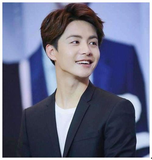 娱乐圈美男子,盘点那些令人惊艳的美男子  第3张